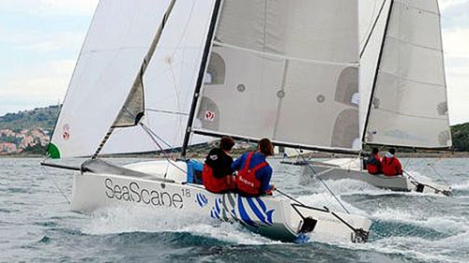 Oprema za male športne jadrnice